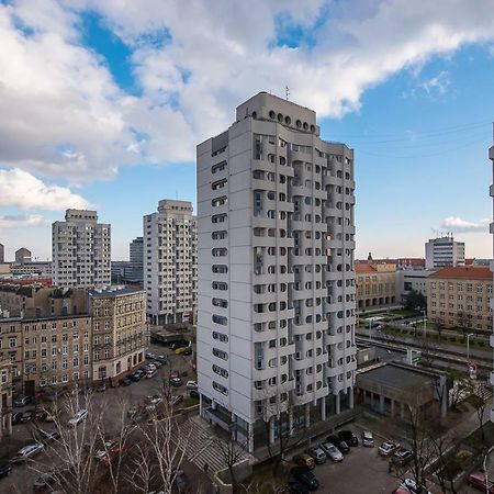 City On Foot Вроцлав Экстерьер фото